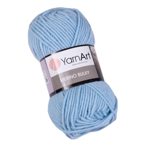Merino_bulky_215_niebieski_skos.jpg
